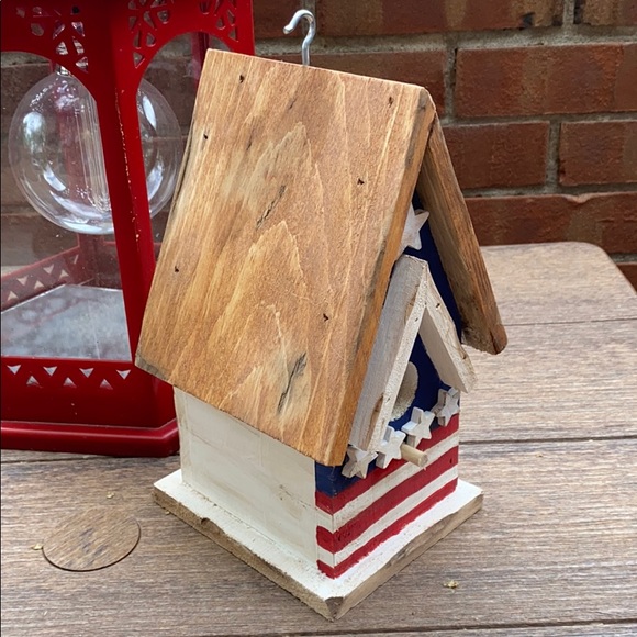🇺🇸 Handpainted Americana Birdhouse - Functional - Picture 6 of 11